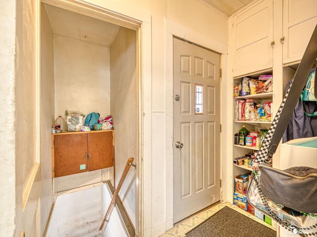 906 Michigan Avenue, Monroe, MI 48162