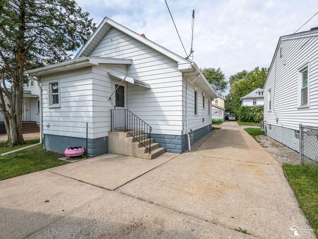 906 Michigan Avenue, Monroe, MI 48162