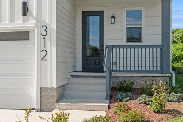 312 McKennell Dr, Nashville, TN 37206