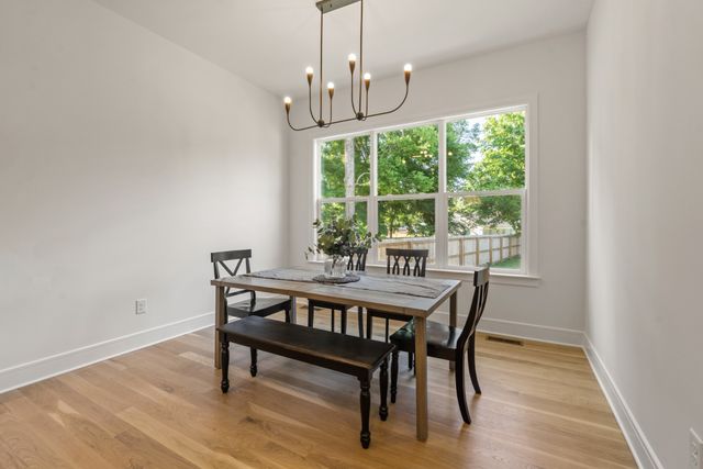 312 McKennell Dr, Nashville, TN 37206