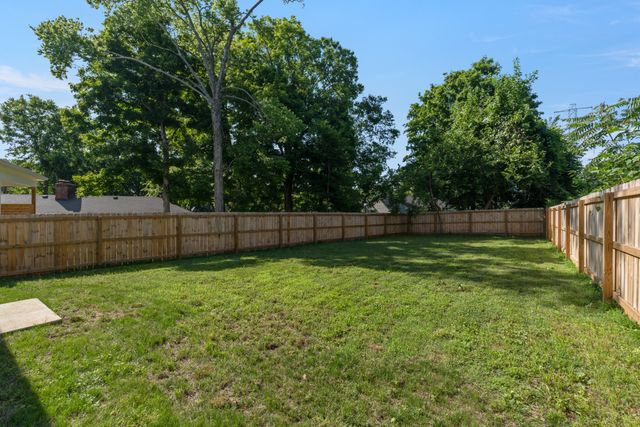 312 McKennell Dr, Nashville, TN 37206
