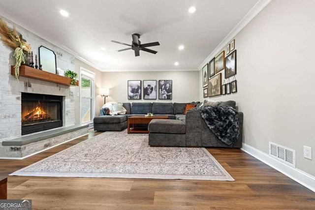 575 Teresa Lane, Canton, GA 30115