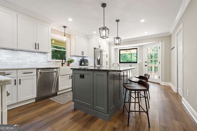 575 Teresa Lane, Canton, GA 30115