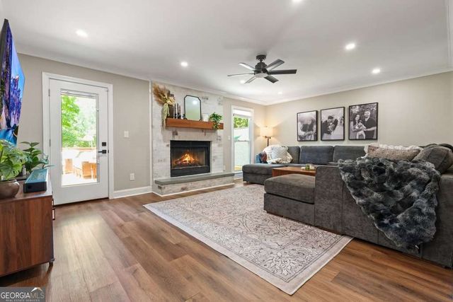 575 Teresa Lane, Canton, GA 30115