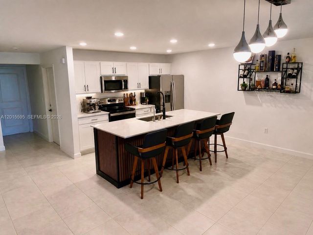 6835 Broadwater Ln, Lake Worth, FL 33467