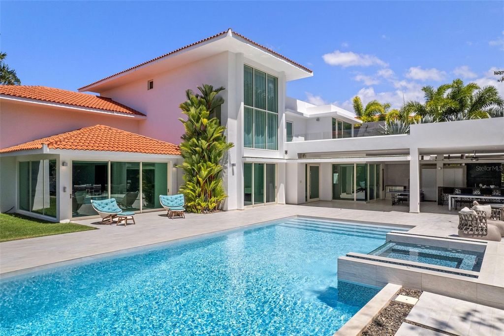 Image 1 of property listing at 336 DORADO BEACH EAST, Dorado, PR 00646