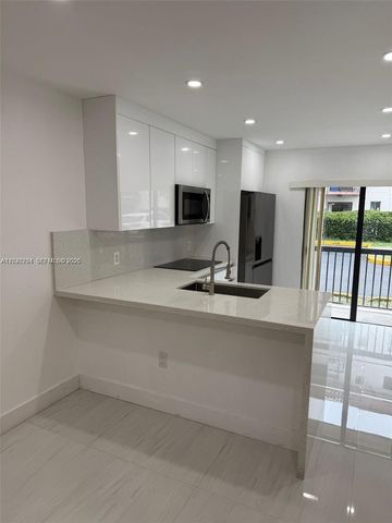 5420 W 21st Ct 110, Hialeah, FL 33016