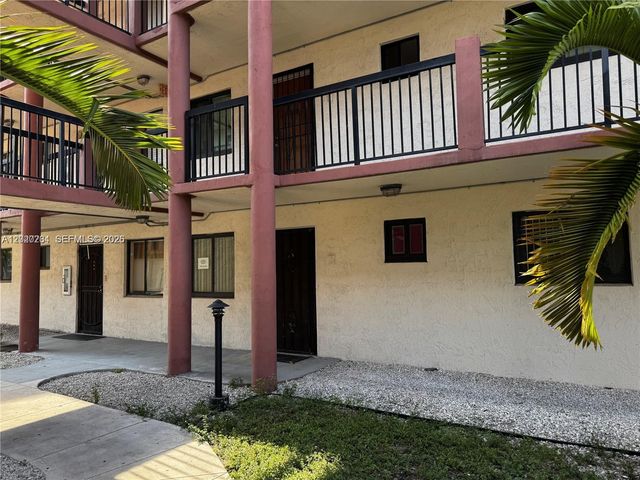 5420 W 21st Ct 110, Hialeah, FL 33016