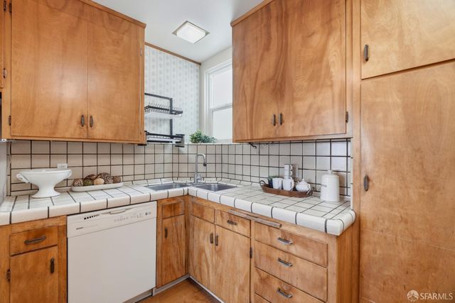 42 Seminole Avenue, San Francisco, CA 94112