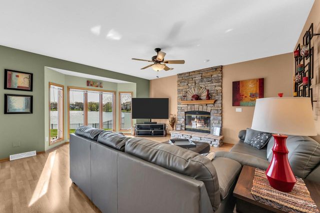 5915 Sunshine LANE, Racine, WI 53402