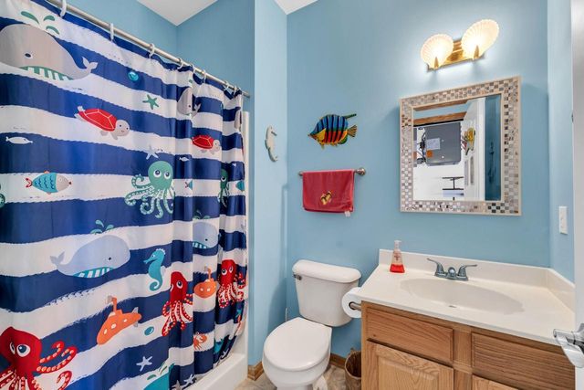 5915 Sunshine LANE, Racine, WI 53402