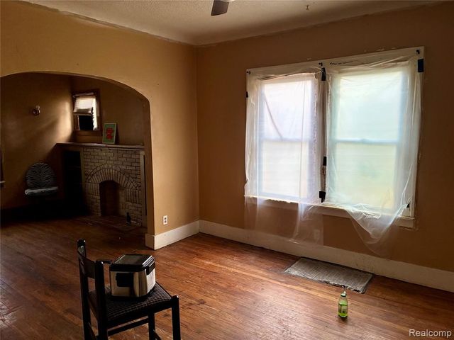 13350 Tacoma Street, Detroit, MI 48205