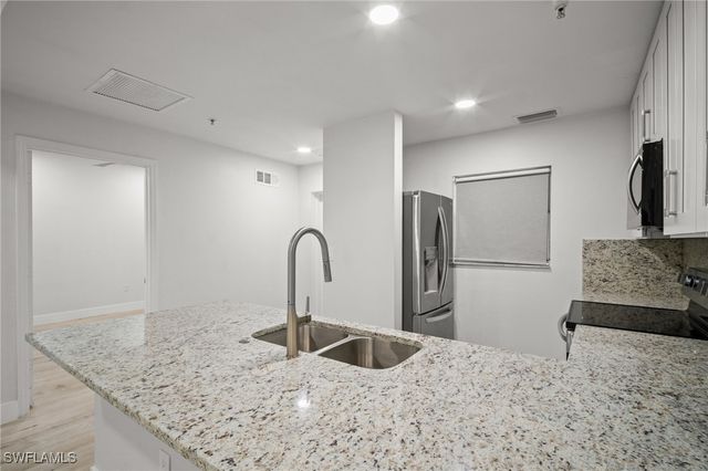 4450 Botanical Place CIR 6, Naples, FL 34112