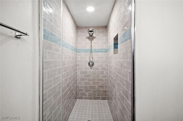 4450 Botanical Place CIR 6, Naples, FL 34112