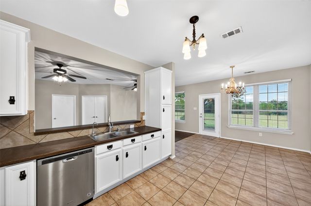 105 Southview Drive, Fate, TX 75189