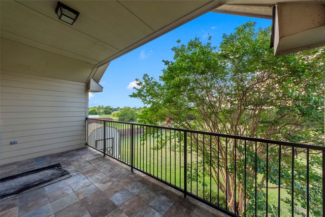 105 Southview Drive, Fate, TX 75189