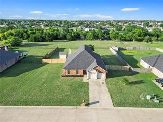 105 Southview Drive, Fate, TX 75189