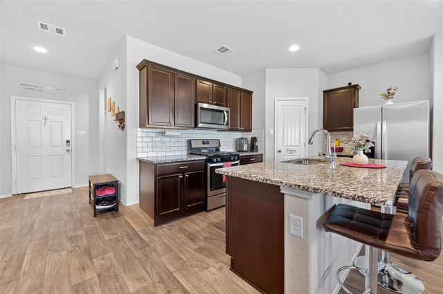 723 Acacia Park Lane, Rosharon, TX 77583