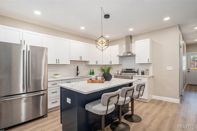 3467 Giles Avenue, St Louis, MO 63116