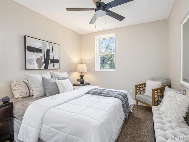 3467 Giles Avenue, St Louis, MO 63116