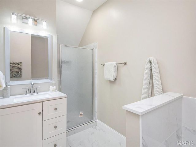 3467 Giles Avenue, St Louis, MO 63116