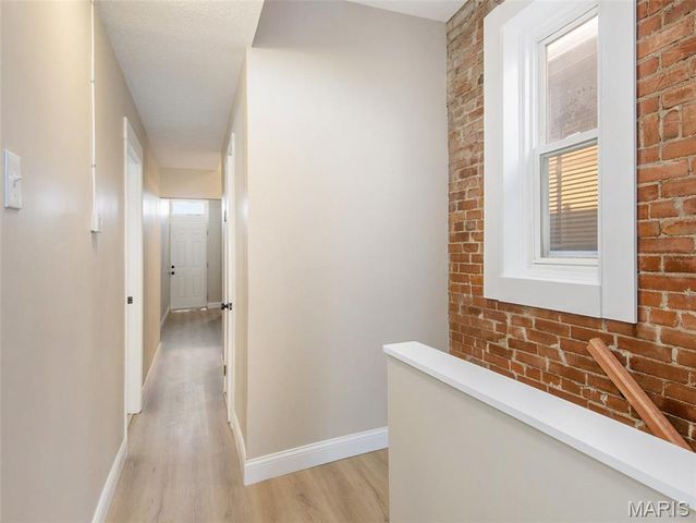 3467 Giles Avenue, St Louis, MO 63116