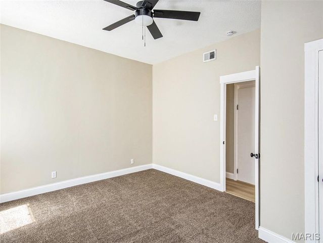 3467 Giles Avenue, St Louis, MO 63116