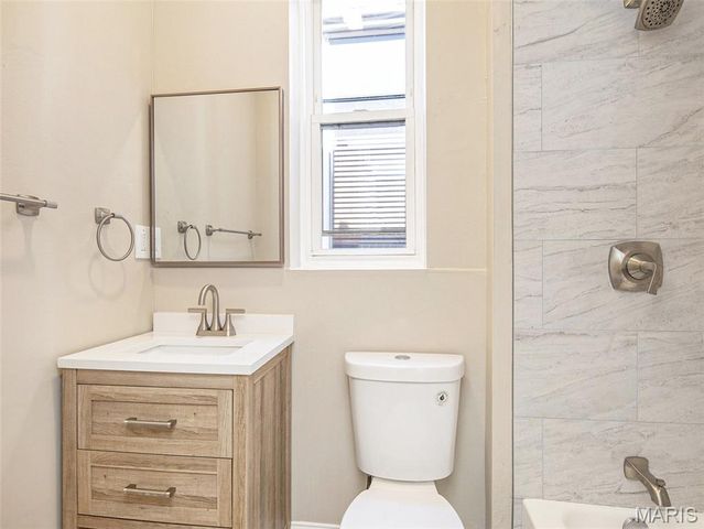 3467 Giles Avenue, St Louis, MO 63116