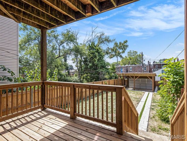 3467 Giles Avenue, St Louis, MO 63116