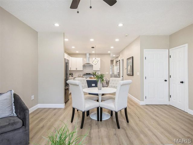 3467 Giles Avenue, St Louis, MO 63116