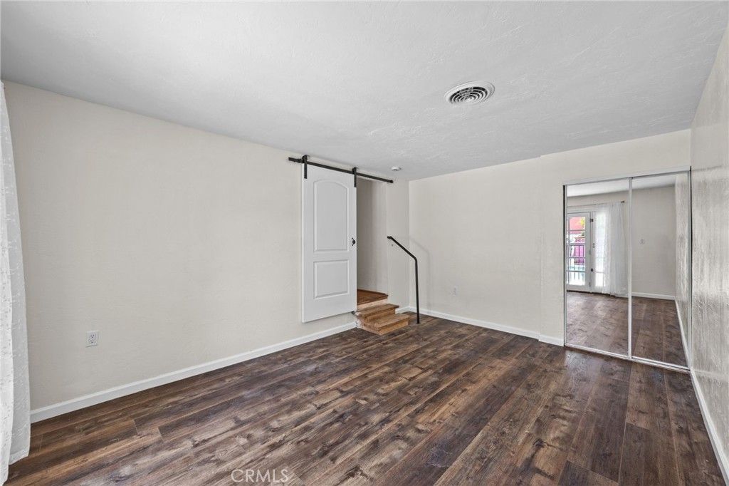 Image 13 of property listing at 2932 Genevieve, San Bernardino, CA 92405