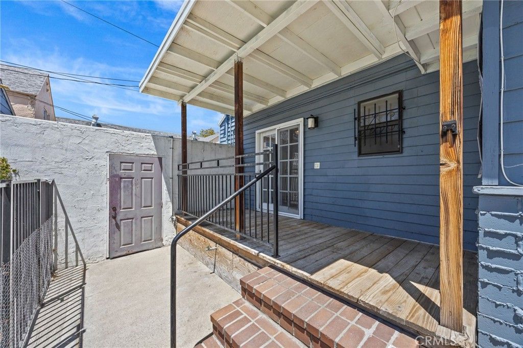 Image 20 of property listing at 2932 Genevieve, San Bernardino, CA 92405