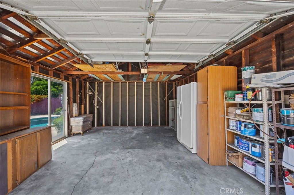 Image 23 of property listing at 2932 Genevieve, San Bernardino, CA 92405