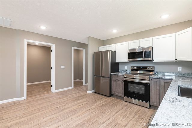 633 W Cherry Street, Scottsburg, IN 47170