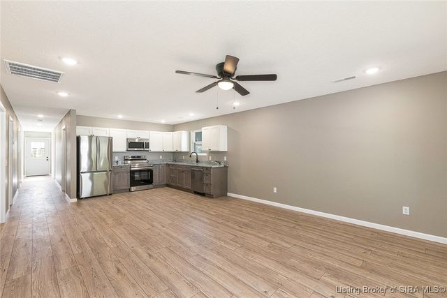 633 W Cherry Street, Scottsburg, IN 47170