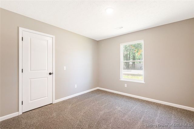 633 W Cherry Street, Scottsburg, IN 47170