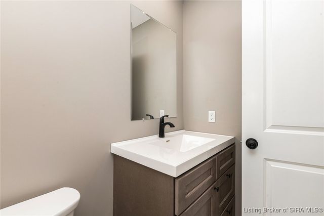 633 W Cherry Street, Scottsburg, IN 47170