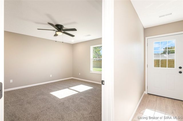 633 W Cherry Street, Scottsburg, IN 47170