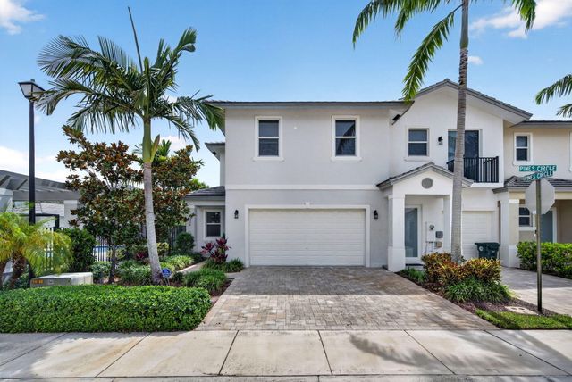 6994 Pines Circle, Coconut Creek, FL 33073