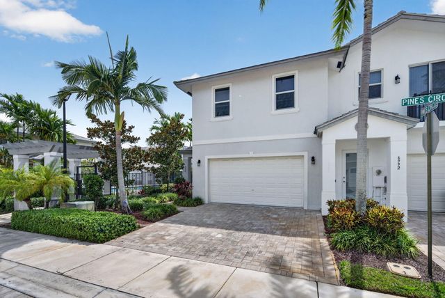 6994 Pines Circle, Coconut Creek, FL 33073