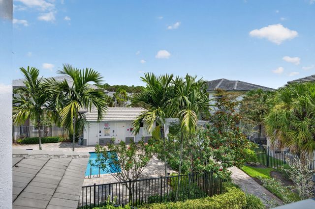 6994 Pines Circle, Coconut Creek, FL 33073