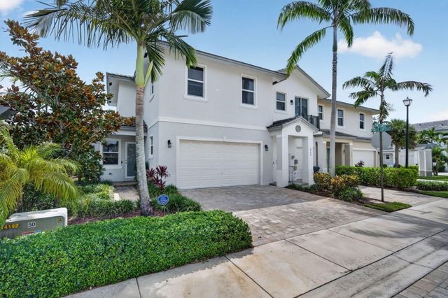 6994 Pines Circle, Coconut Creek, FL 33073