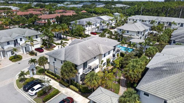 6994 Pines Circle, Coconut Creek, FL 33073