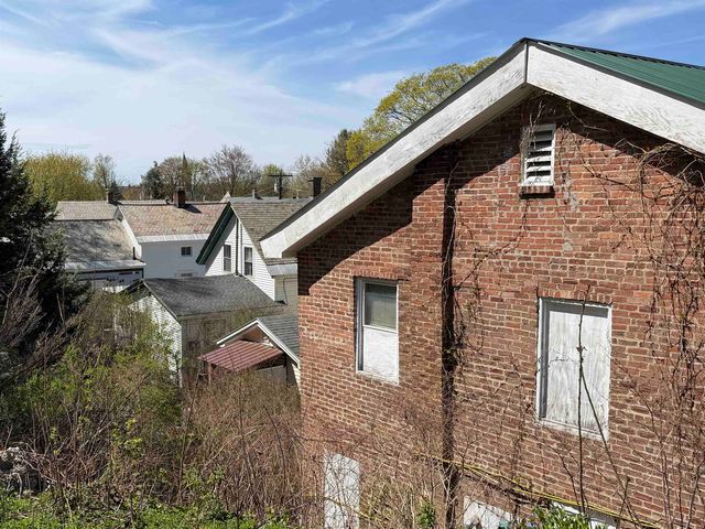 2 Hamlin Avenue, Bennington, VT 05201