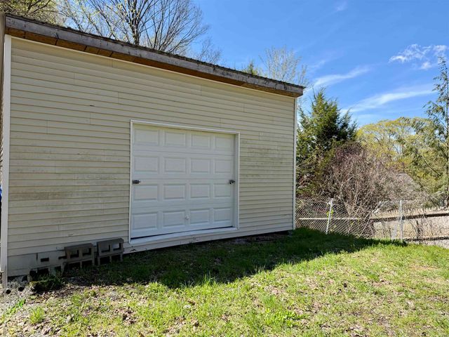 2 Hamlin Avenue, Bennington, VT 05201