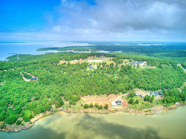 8 Patriot Pointe, Eufaula, OK 74432