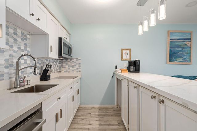 6300 Seawall Boulevard 2201, Galveston, TX 77551