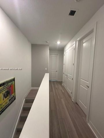 8352 NW 7th Pl, Plantation, FL 33324