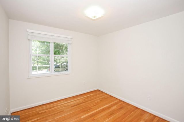 8401 BEECH TREE RD, Bethesda, MD 20817