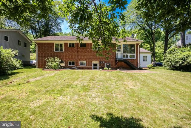 8401 BEECH TREE RD, Bethesda, MD 20817